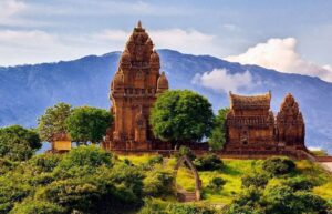 Top 10 địa điểm du lịch nổi tiếng của Ninh Thuận  