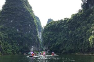 Top 10 địa điểm du lịch nổi tiếng Hà Nam  