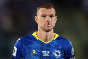 Top 10 cầu thủ ghi nhiều bàn thắng nhất trong màu áo đội tuyển quốc gia  