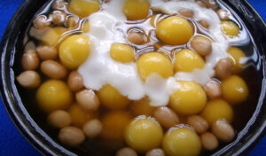 Cách nấu món chè bí đỏ đậu phộng  