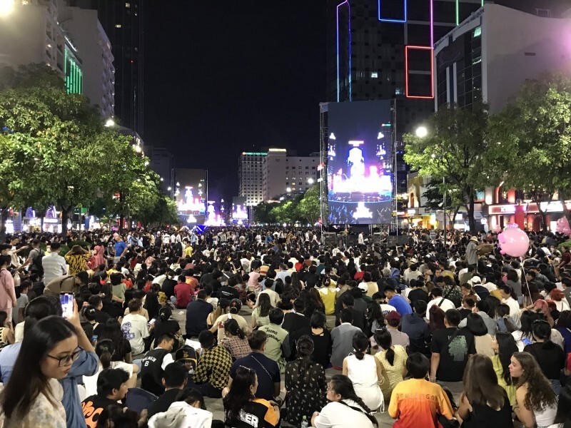 17 địa điểm vui chơi ở Sài Gòn buổi tối cực hot, đi là mê  