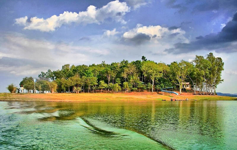 Top 14 địa điểm cắm trại gần Sài Gòn đẹp, an toàn cho cuối tuần  