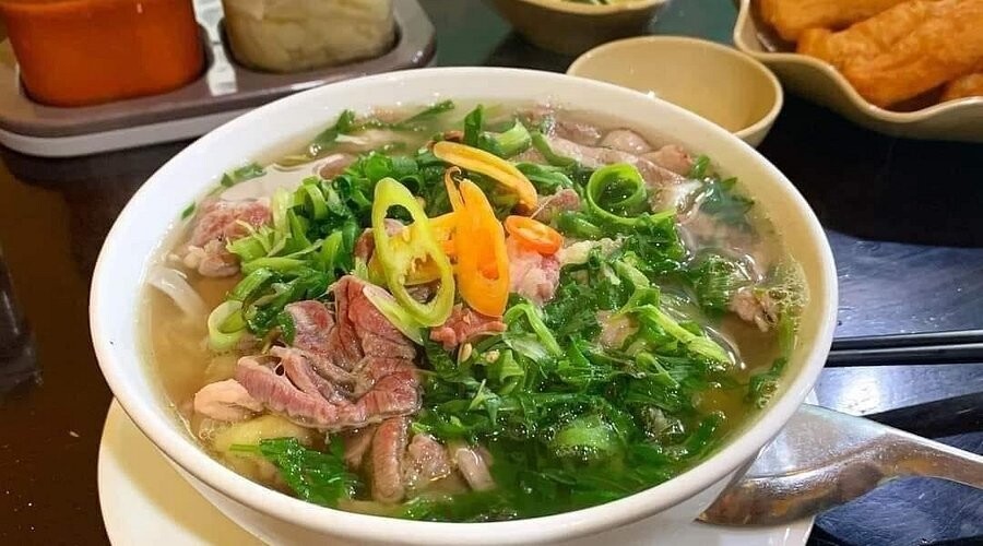 Top 15 quán phở ở Hà Nội ngon nổi tiếng đông khách nhất  