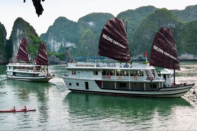 Top 4 du thuyền Hạ Long giá rẻ dưới 150 USD đẹp, tiện nghi  