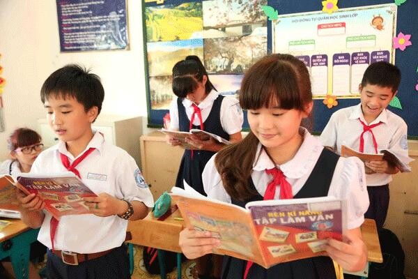 Top 10 bài văn mẫu kể về một bạn ở trường em hay nhất  