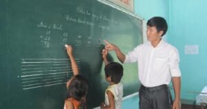 Top 10 bài văn mẫu tả chiếc bảng đen hay, sinh động, dễ đạt điểm cao  