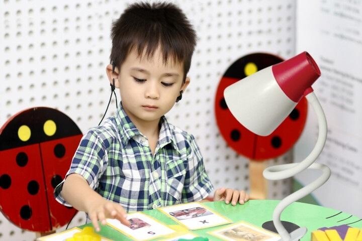 Top 10 bài văn mẫu tả chiếc đèn bàn hay, chi tiết, dễ đạt điểm cao  